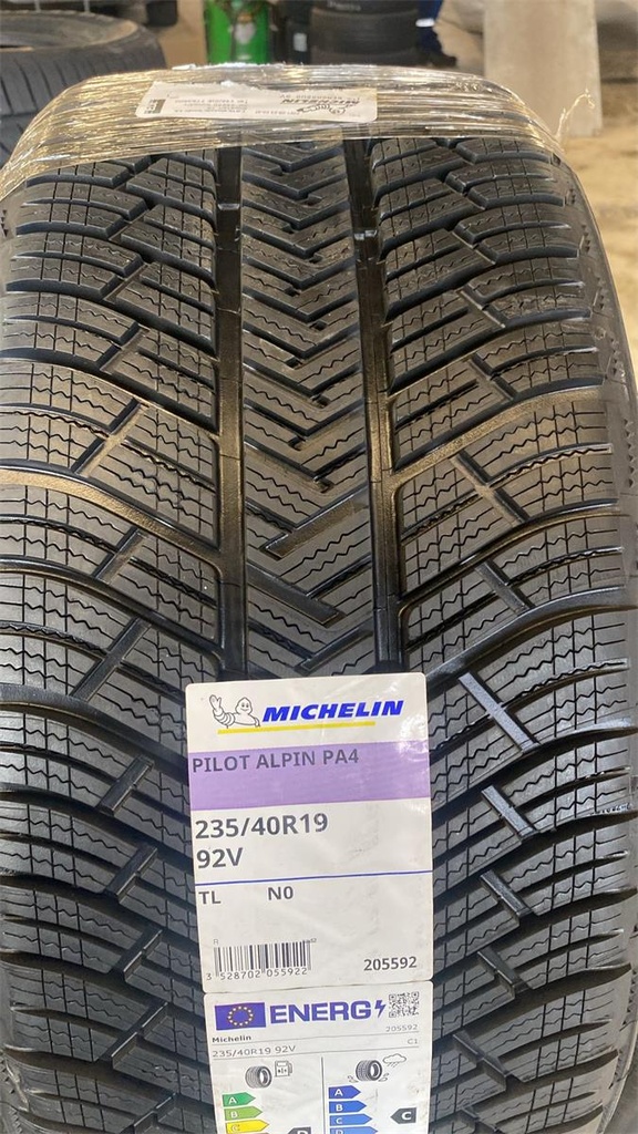235/35R20 92V MICHELIN PILOT ALPIN PA4 XL N0